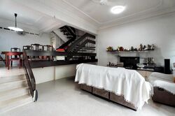 Golden Hill Estate (D19), Terrace #503747611